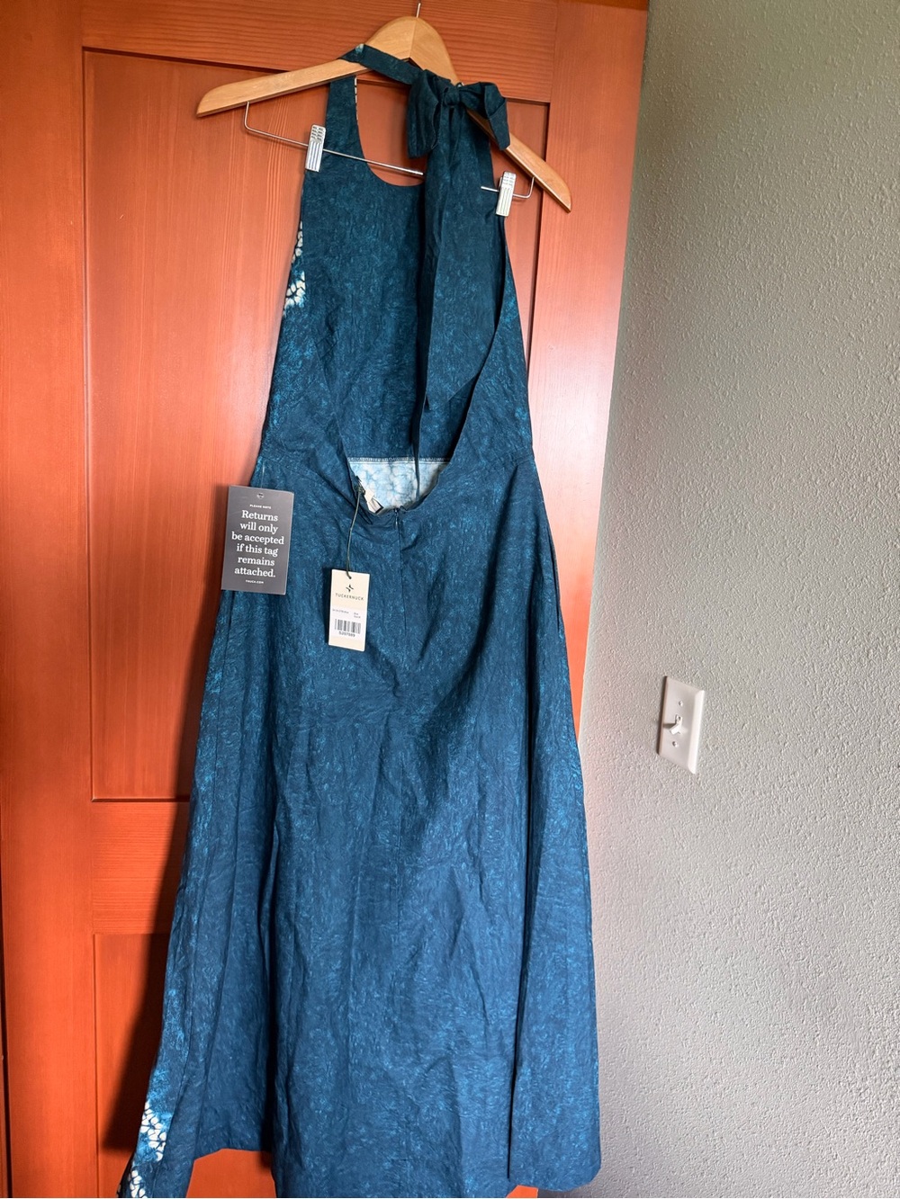 Tuckernuck Navy Blue Halter Maxi Dress with Diagonal Leaf Print - Picture 4 of 5